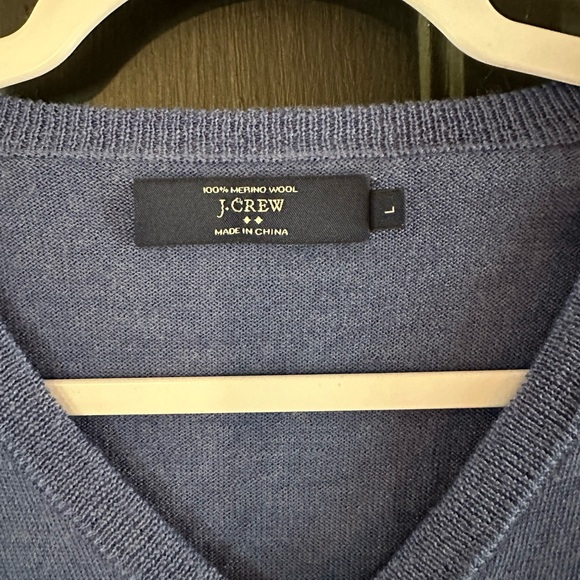 I.Crew merino wool v neck sweater size large - Picture 4 of 9